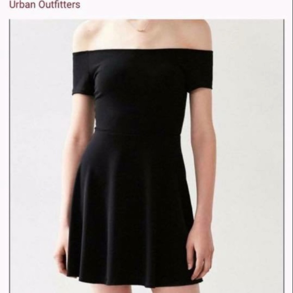 NWT Kimchi Blue knit crepe off the shoulder dress